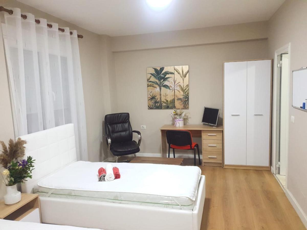 Lovely Apartment On Tirana City Center ติรานา ภายนอก รูปภาพ
