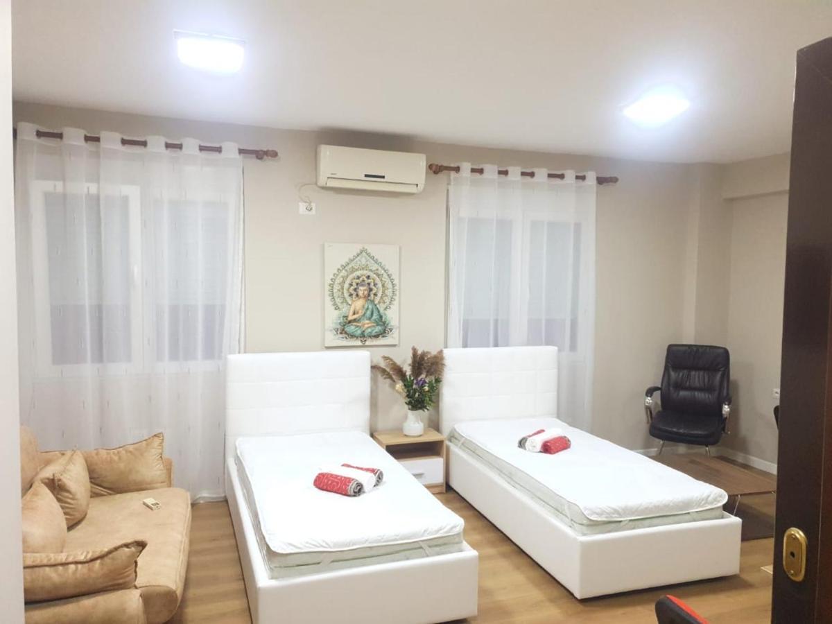Lovely Apartment On Tirana City Center ติรานา ภายนอก รูปภาพ